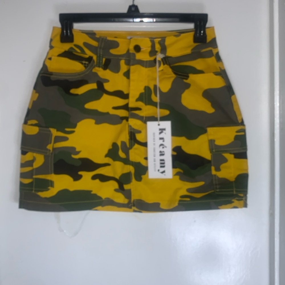 Camo Jean skirt never worn
